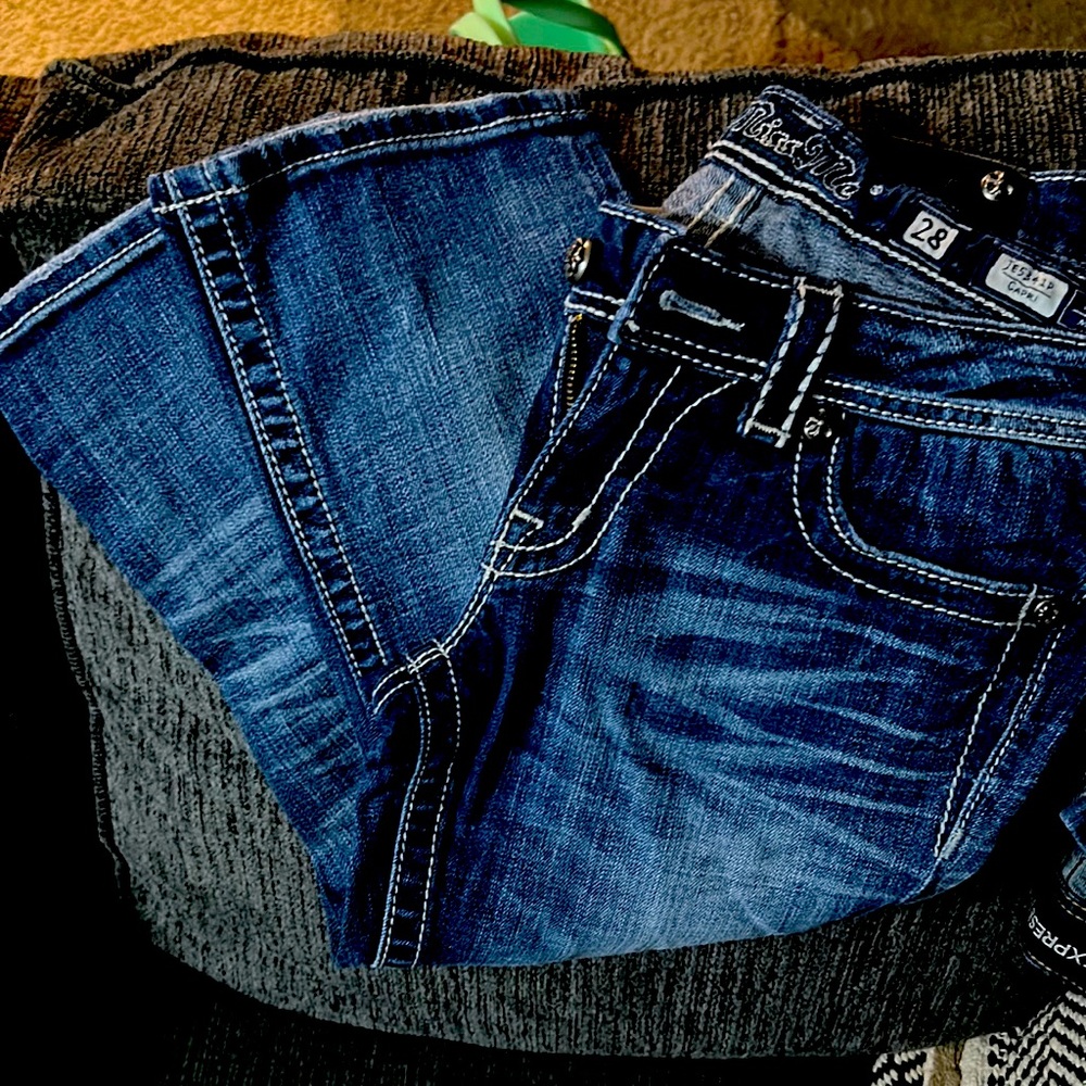 Miss Me capris size 28